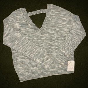 Jessica Simpson NWOT light blue, green, grey, soft long-sleeve v-neck sweater